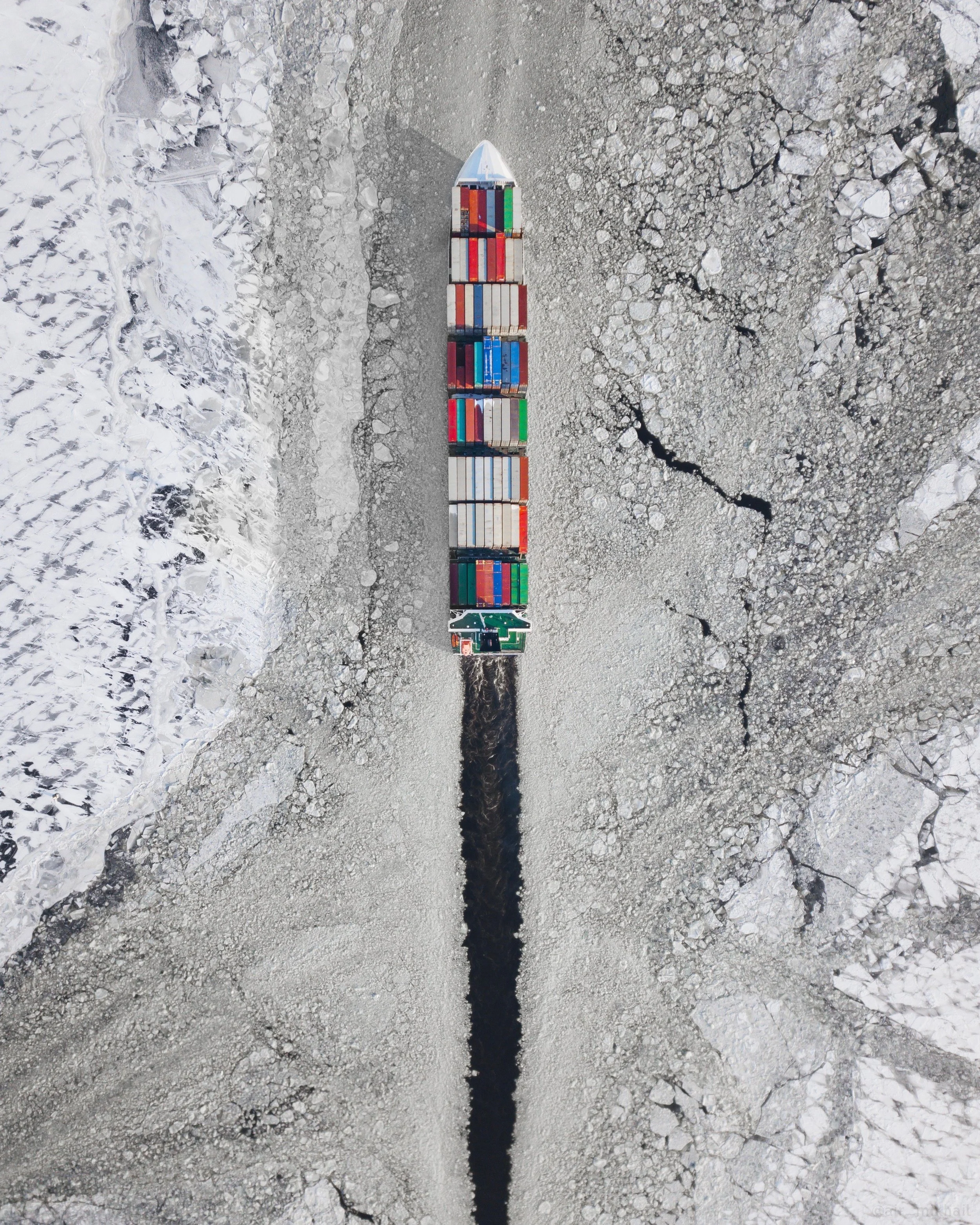 Check out this incredible shot of a cargo ship in Kronstadt, Russia, passing through frozen waters of the Gulf of Finland. The record low temperature in this region of the country is −35.9°C (−32.6 °F). 60°00'27.8"N, 29°44'25.1"E Source imagery: Mikhail K. (@air_mikhail)