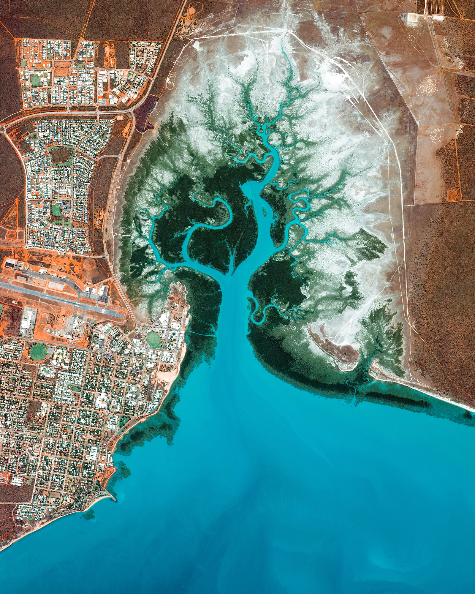 We are excited to announce our HOLIDAY SALE begins today with 20% off all prints! Check out our Printshop with the link in here: www.dailyoverview.com/printshop We also just added five pieces to the Printshop including this one of Broome, Australia! Use coupon code ‘HOLIDAY20’ to get your discount at checkout. Please note, international orders must be placed this week (before 12/1) to guarantee arrival before Christmas. Happy shopping!