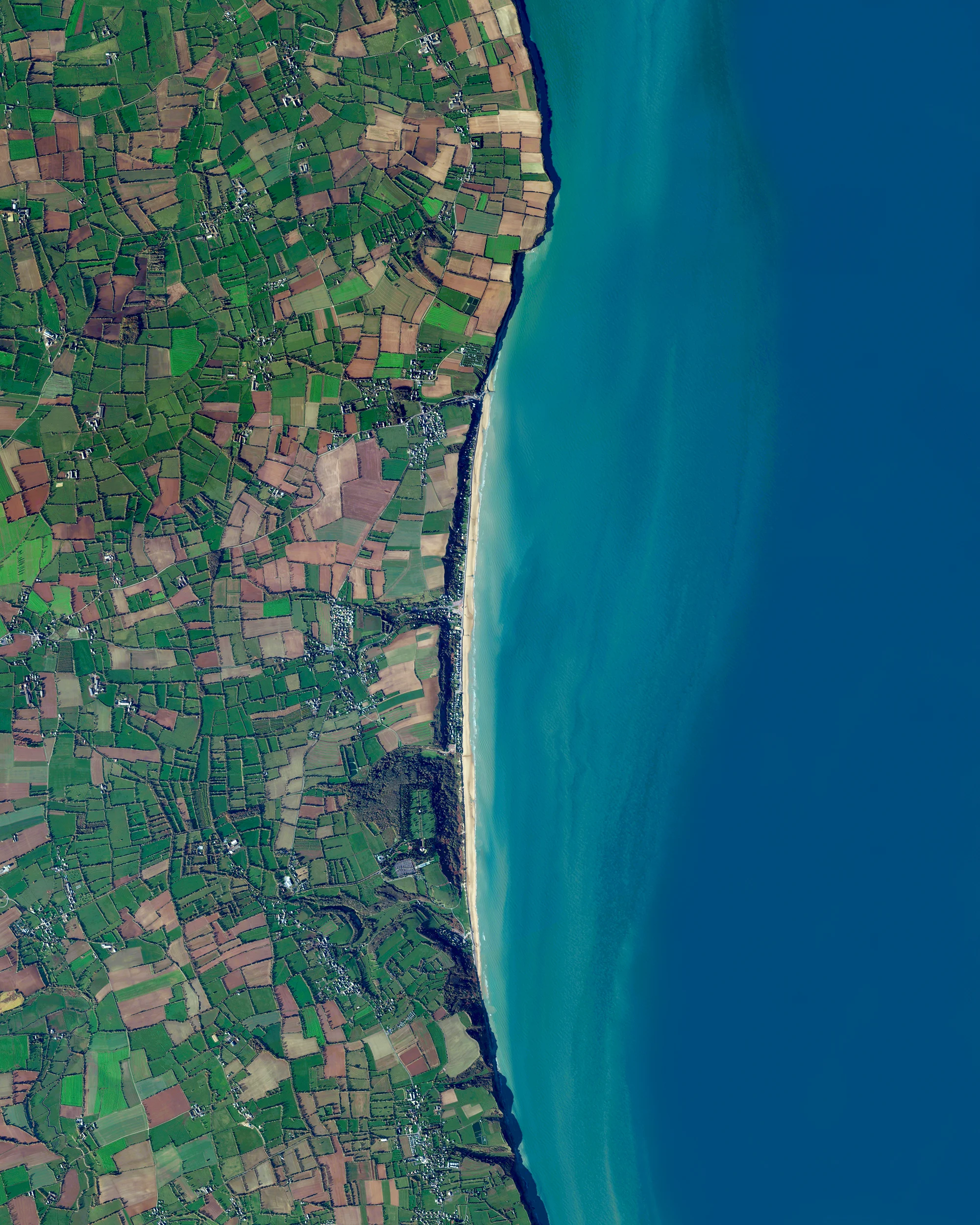 Omaha Beach was one of five key targets in the Allied invasion of Normandy, France, during World War II. Today marks the 75th anniversary of this operation — now known as “D-Day" — which began the liberation of Nazi-occupied France. With its high cliffs, the 5-mile (8 km) stretch of Omaha Beach had heavier casualties than any of the other four targets -- Utah, Gold, Juno, and Sword. 49.368889, -0.868611 Source imagery: Maxar Technologies