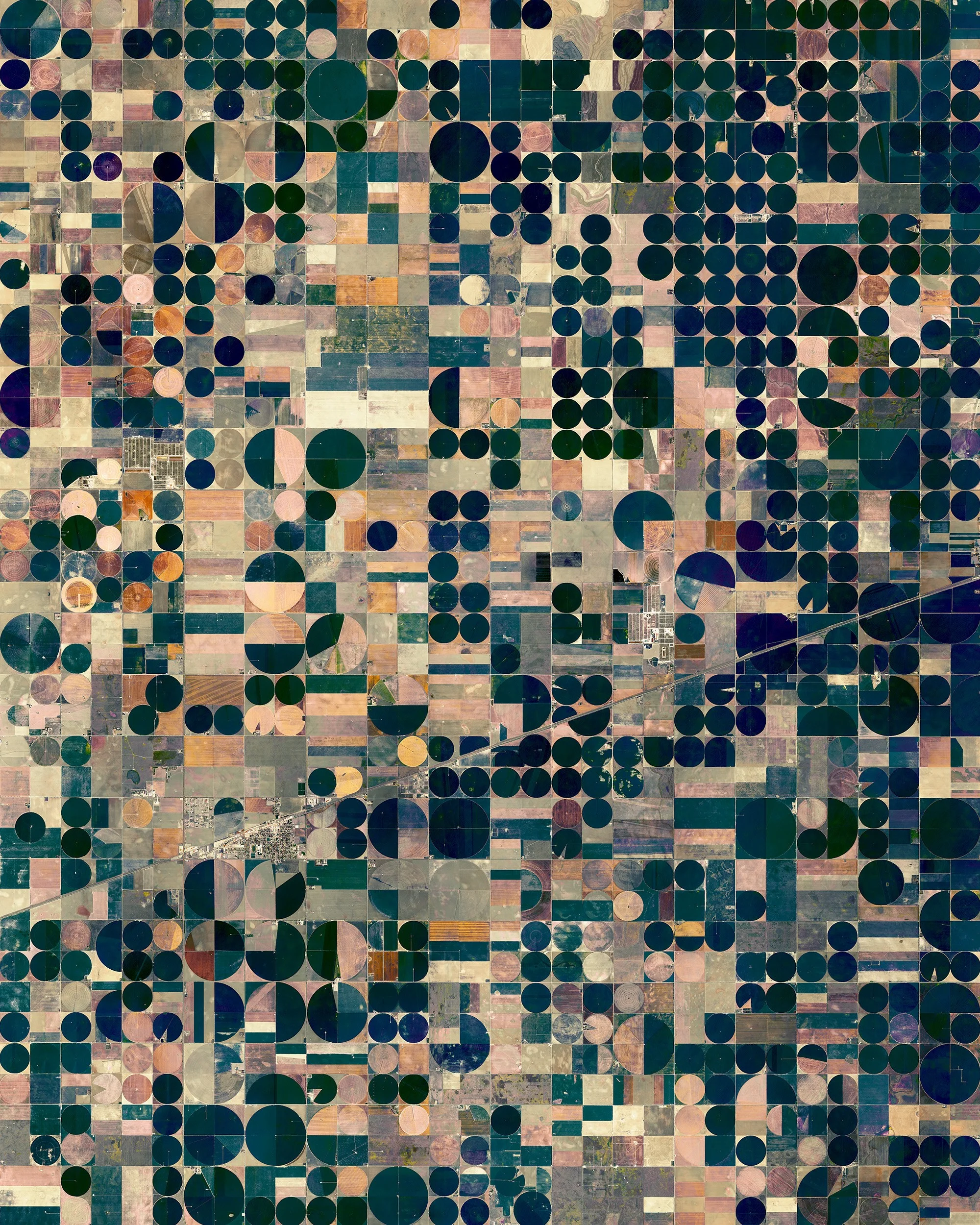 Pivot irrigation fields cover the landscape north of Copeland, Kansas, USA. Powered by electric motors, lines of sprinklers rotate 360 degrees to evenly irrigate crops. 37.631919°, -100.706841° Source imagery: Maxar Technologies