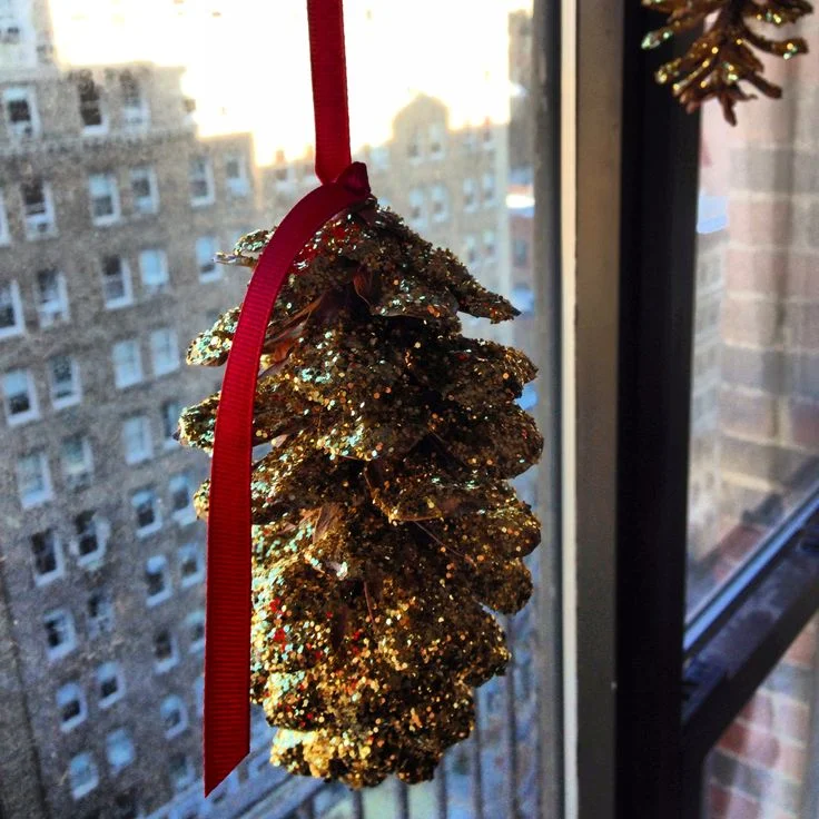Glittery pinecones overlook the Upper West Side; Image: Laura Messersmith