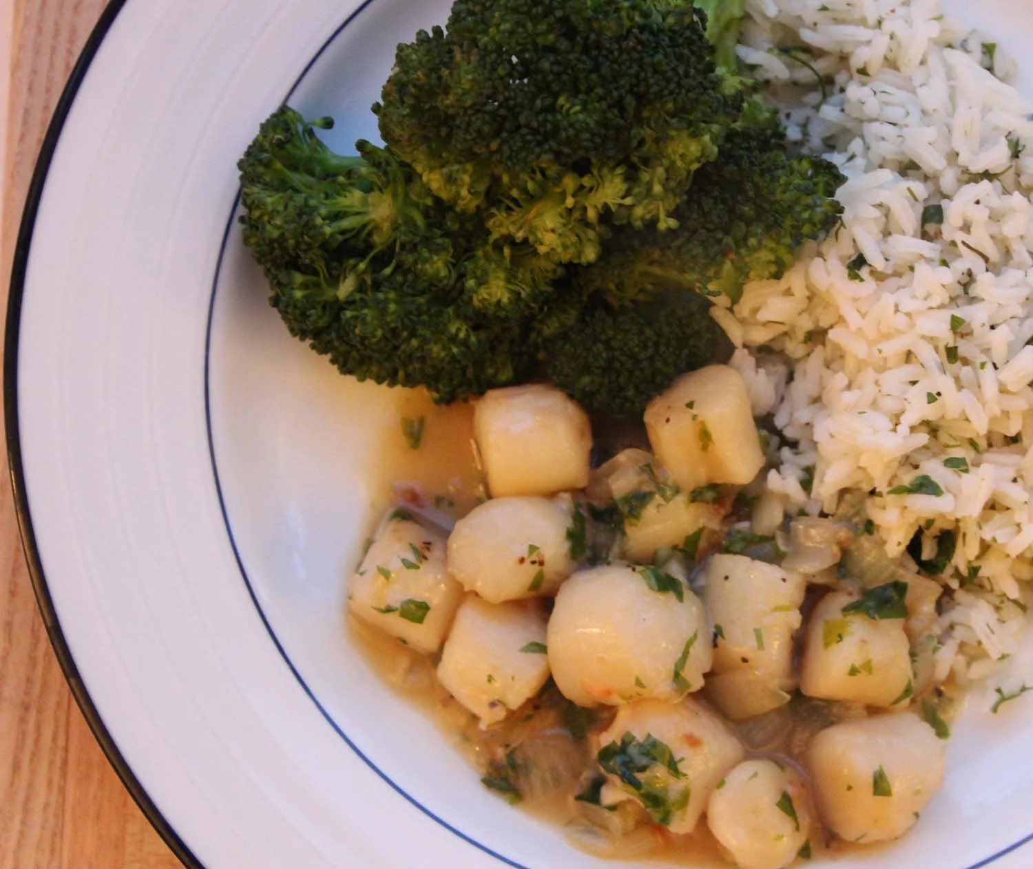 Scallops Provencal & Herbed Basmati Rice | Image: Laura Messersmith