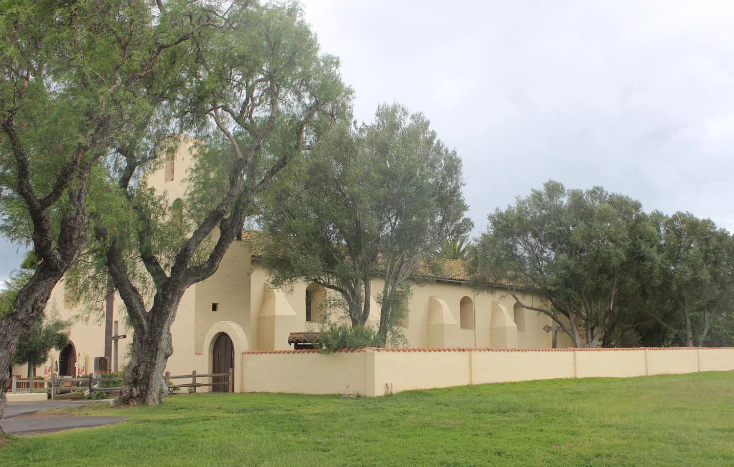 Old Mission Santa Inés, Solvang, California I Image: Laura Messersmith