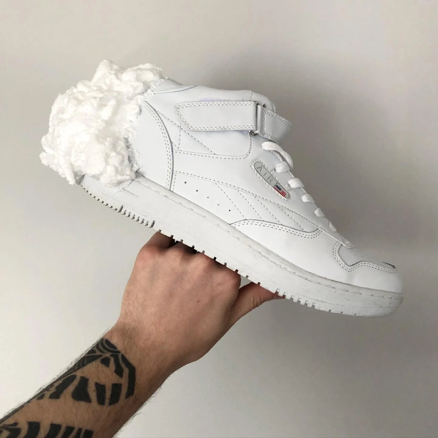 Starting a no.7 😬

Gonna transform these primo fugazi &ldquo;air sport&rdquo; I found a Dorchester dollar with @fv_futurevintage