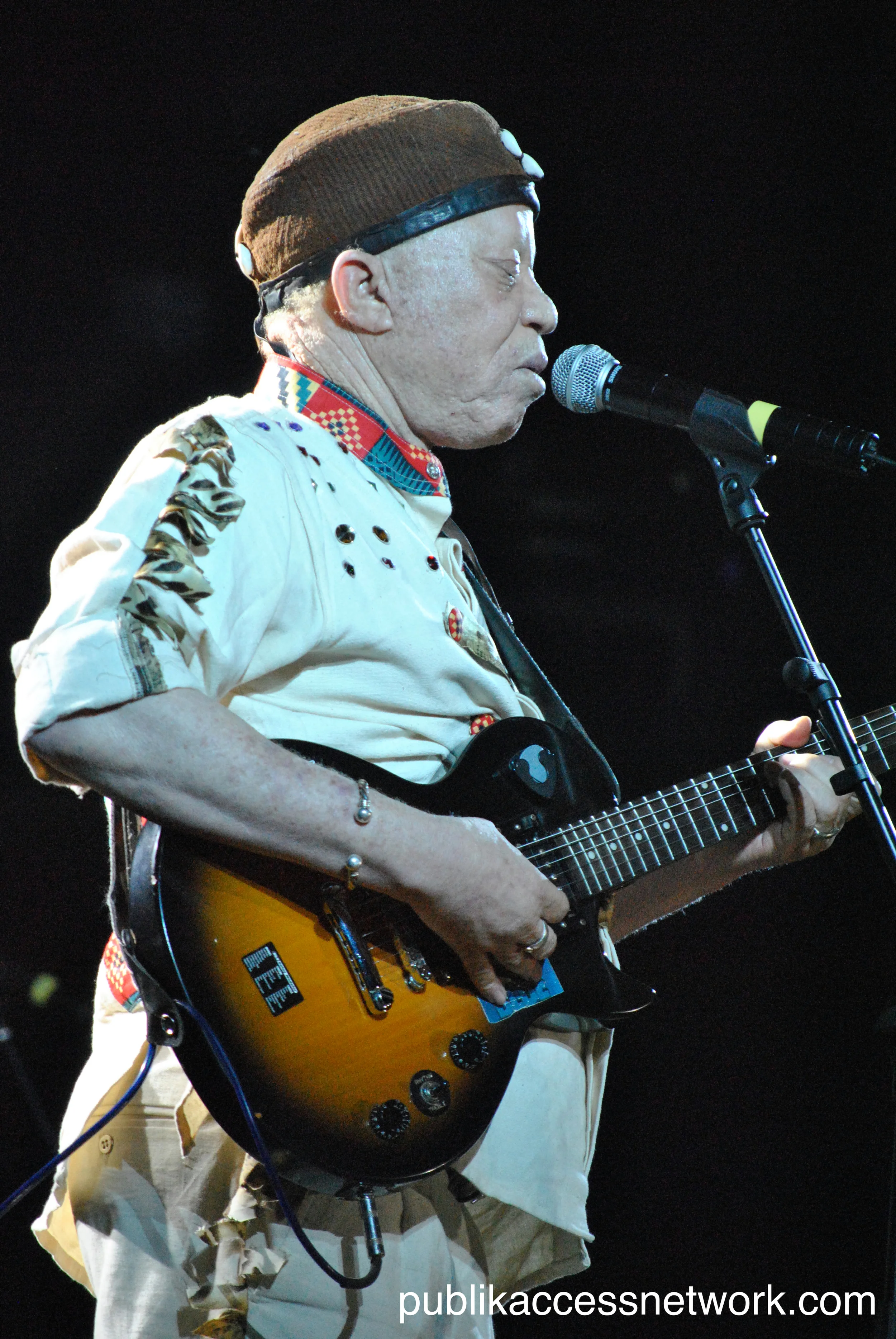 SALIF KEITA PAN AFRICA.jpg