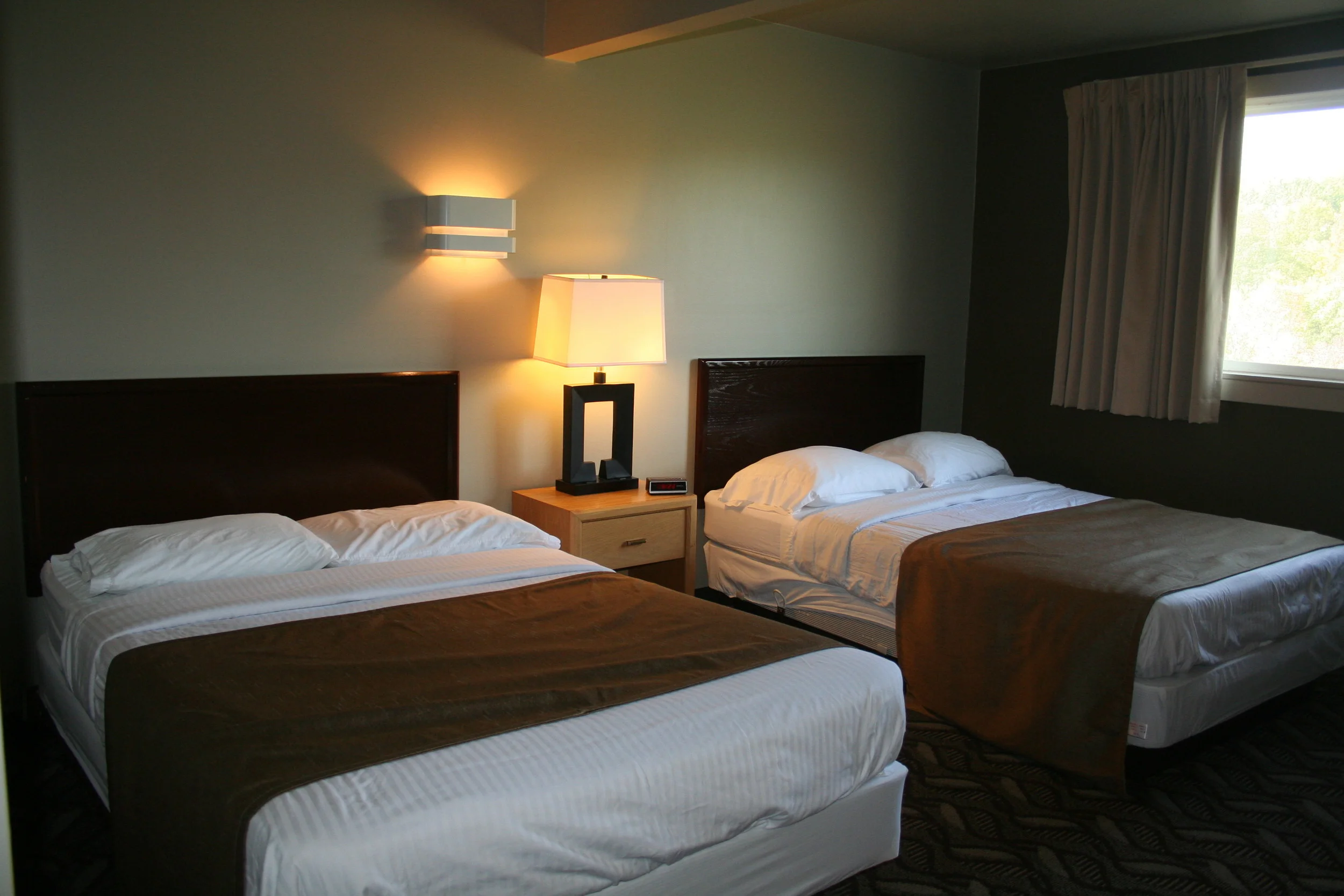 Hotel-Style Lodging: Cray Lodge