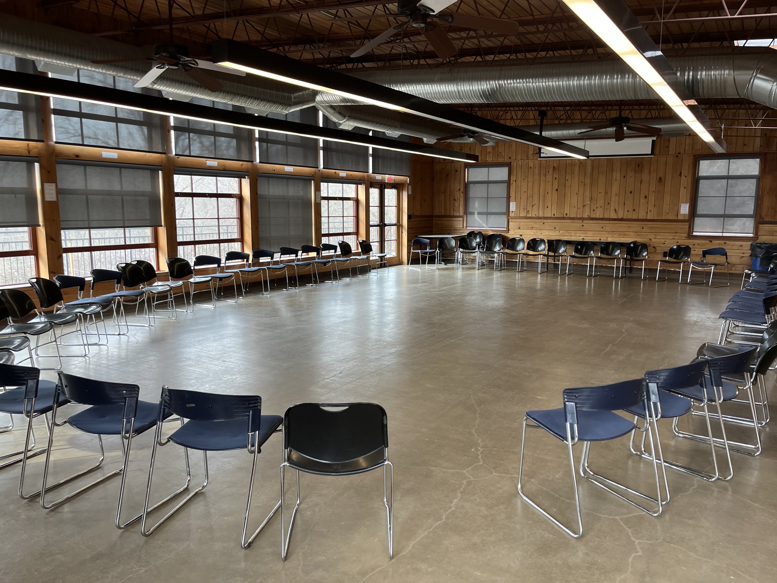 Large Circle, 50 Chairs