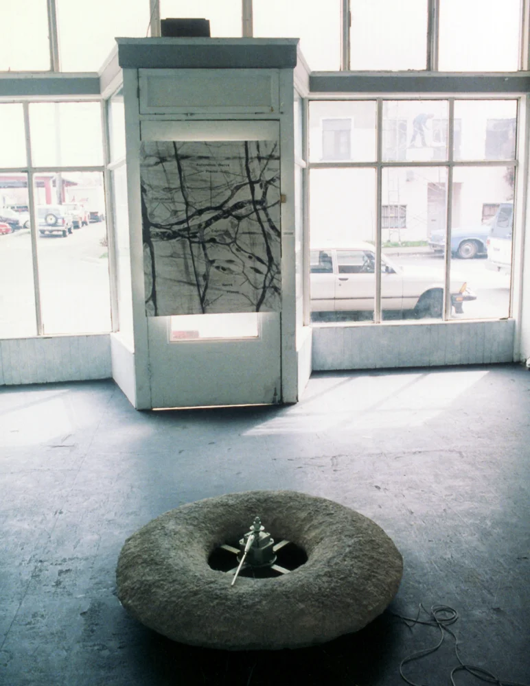may-circle-be-unbroken-installation-huebner-4.jpg