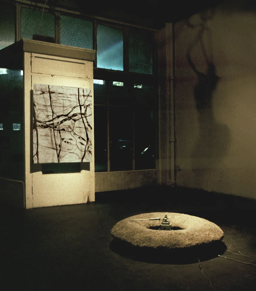 may-circle-be-unbroken-installation-huebner-5.jpg