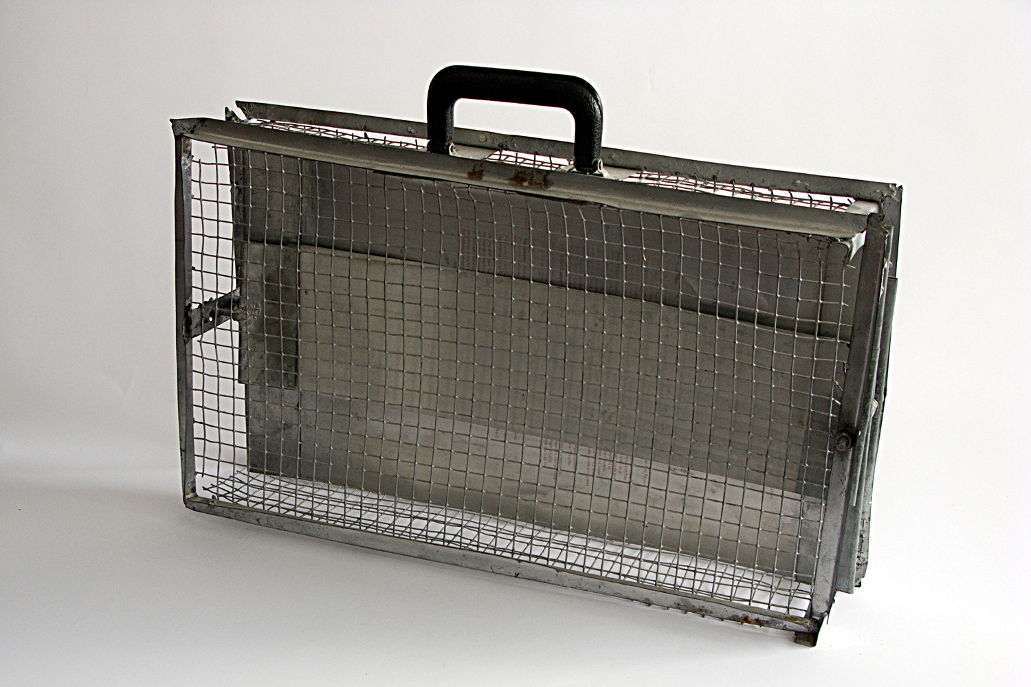 wire-briefcase-huebner-1.jpg