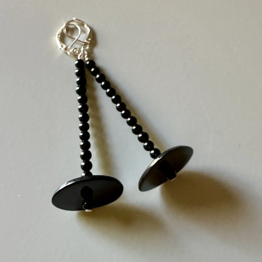 Black Tagua 4".jpeg
