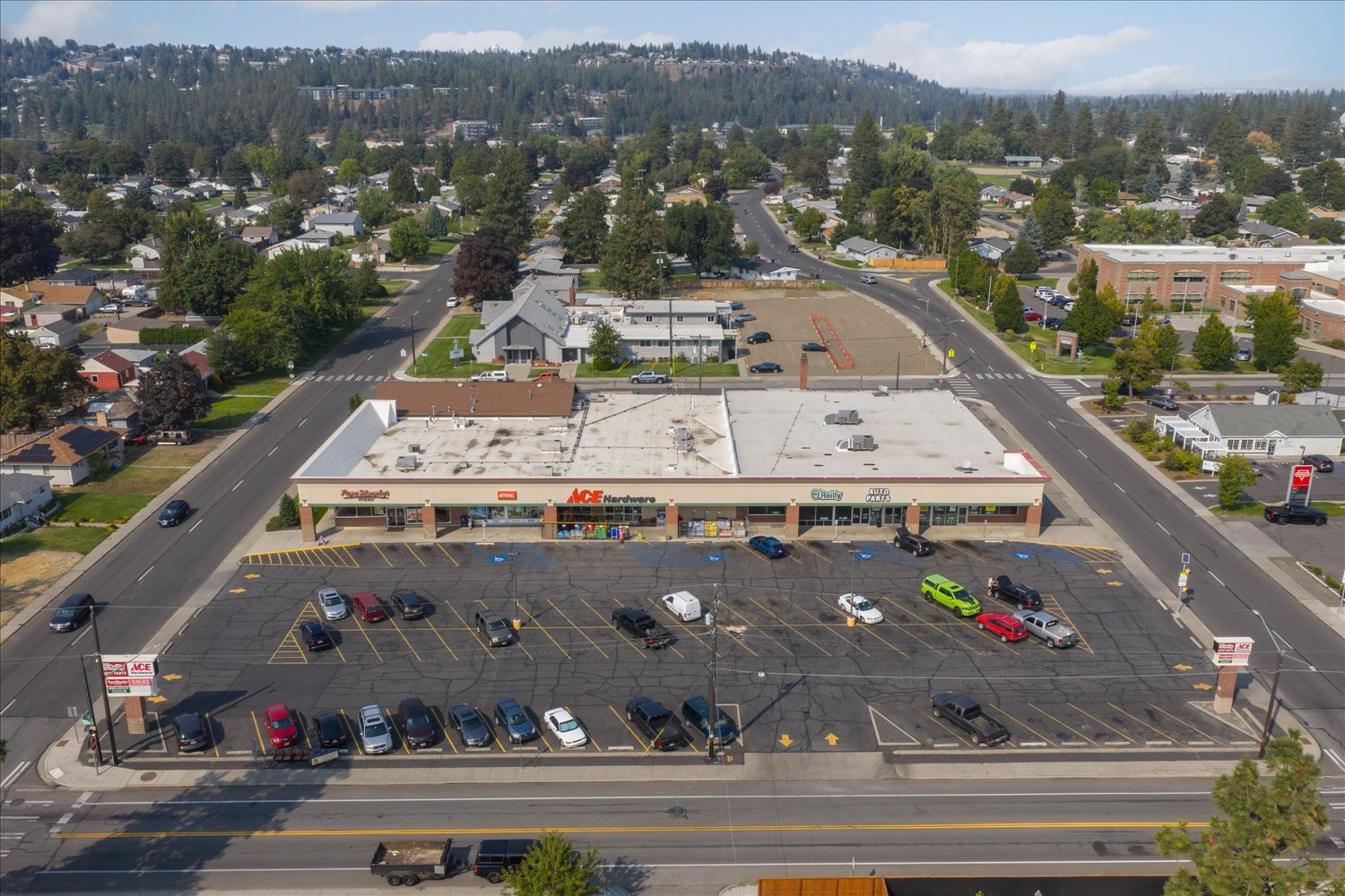 11-5528 N Ash St-011.jpg