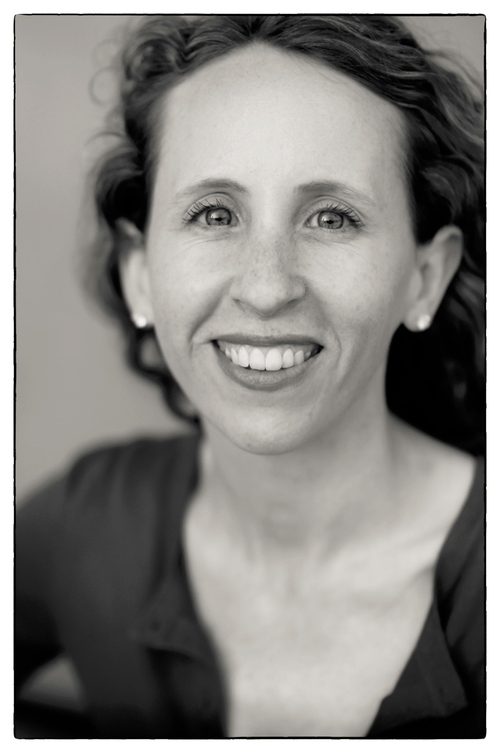 HelenCoster.headshot.png