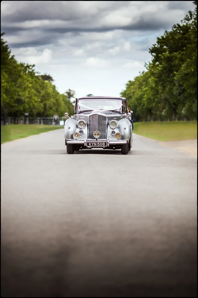 wedding photography at Blenheim Palace. Liz & Oli's Oxfordshire wedding.
