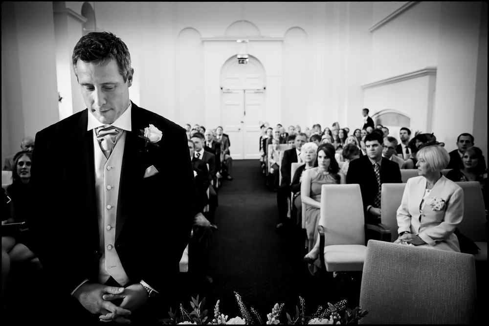 wedding photography at Blenheim Palace. Liz & Oli's Oxfordshire wedding.