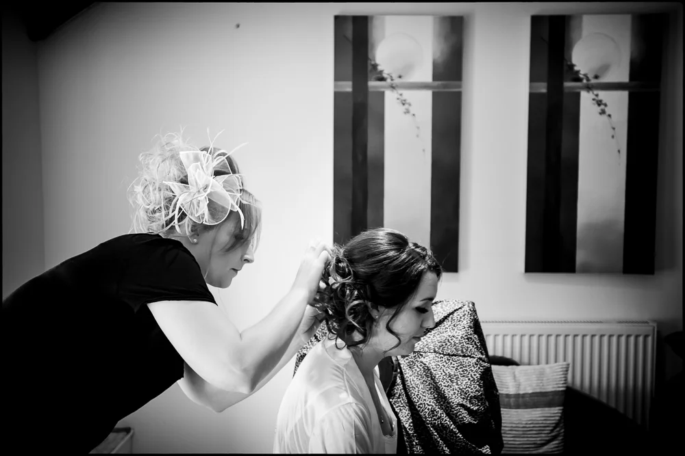 Hollie & Mitchell. Wrag Barn, Wiltshire Wedding photography