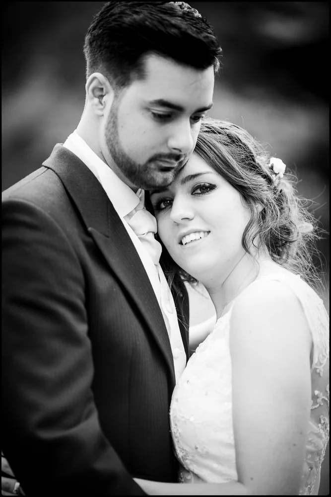 Hollie & Mitchell. Wrag Barn, Wedding photographer Wiltshire