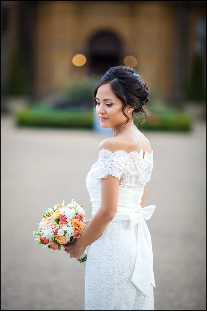 Maria & Tokay. Eynsham Hall, Oxfordshire wedding photography .