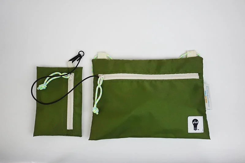 Pouch Green 3.jpg