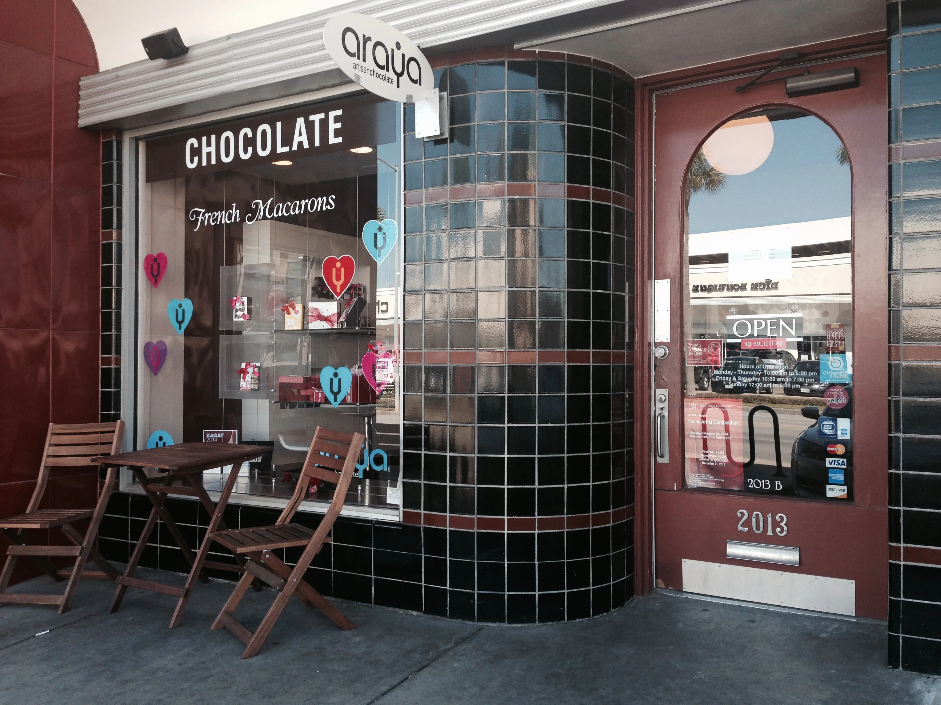 Araya Chocolates (River Oaks)