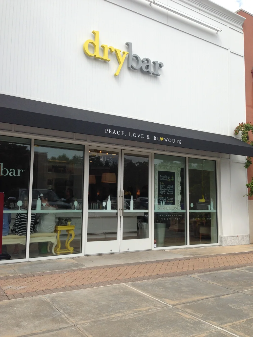 drybar (Uptown Park)