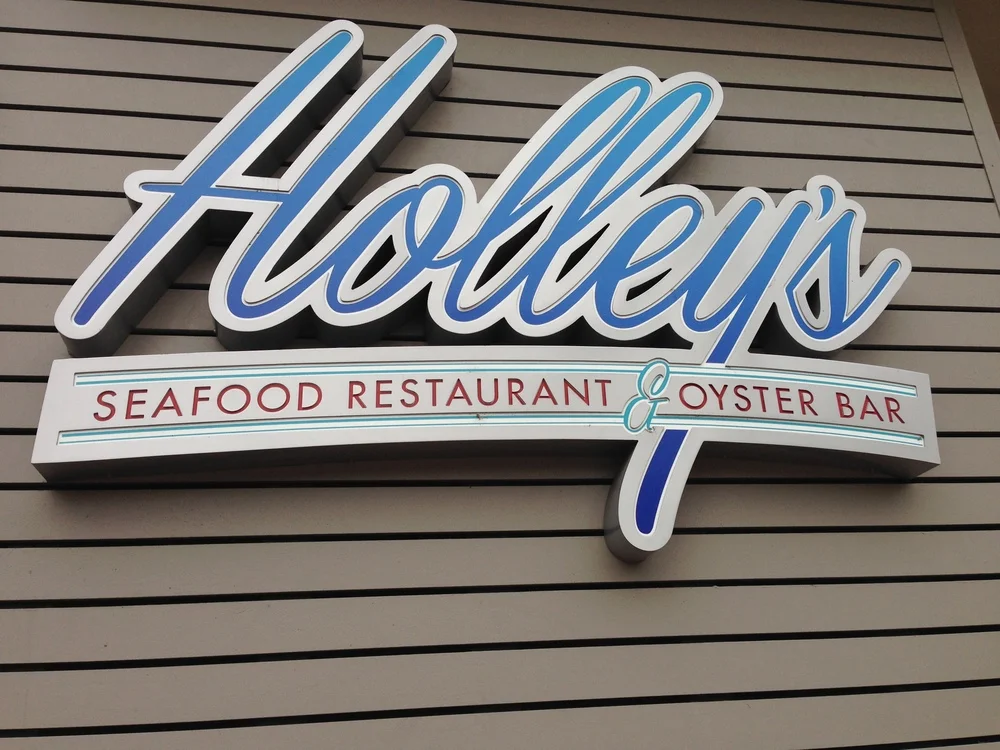 Holley's Seafood Restaurant & Oyster Bar (Midtown)