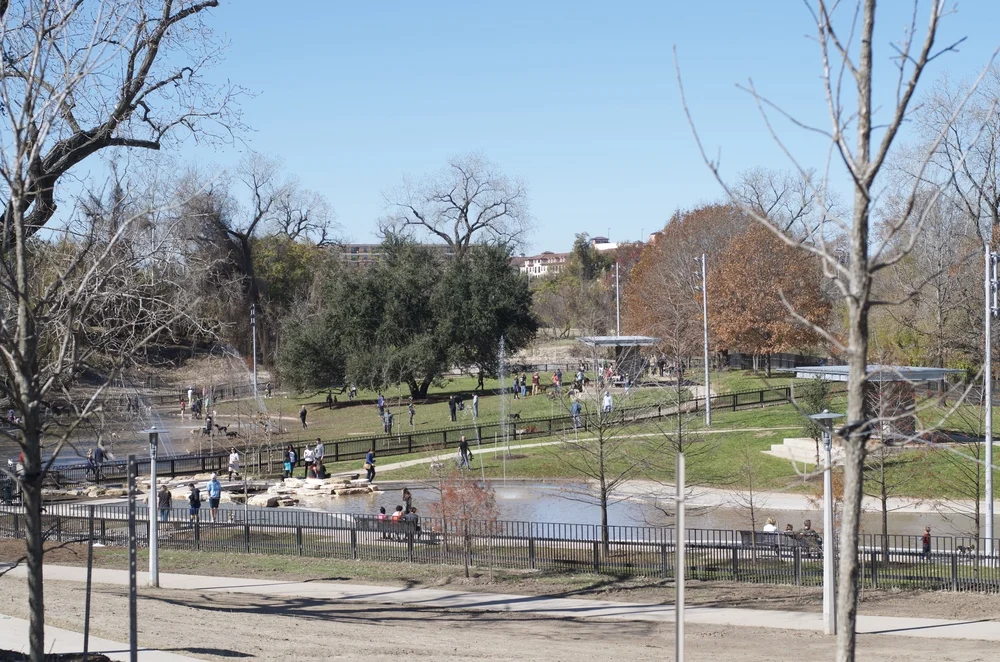 Houston Marathon Sunday & City Dog Park!