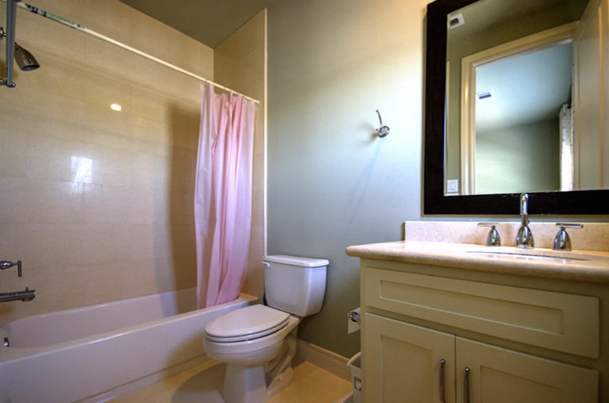 bath2.jpg