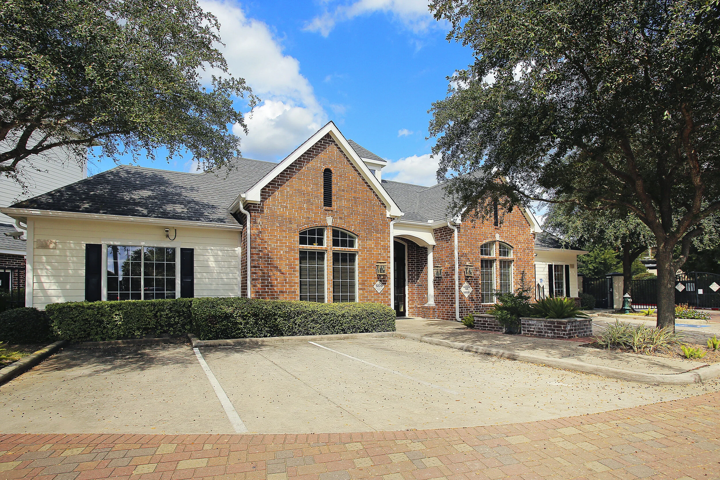 Westheimer 9200 Stock IMG 01.jpg