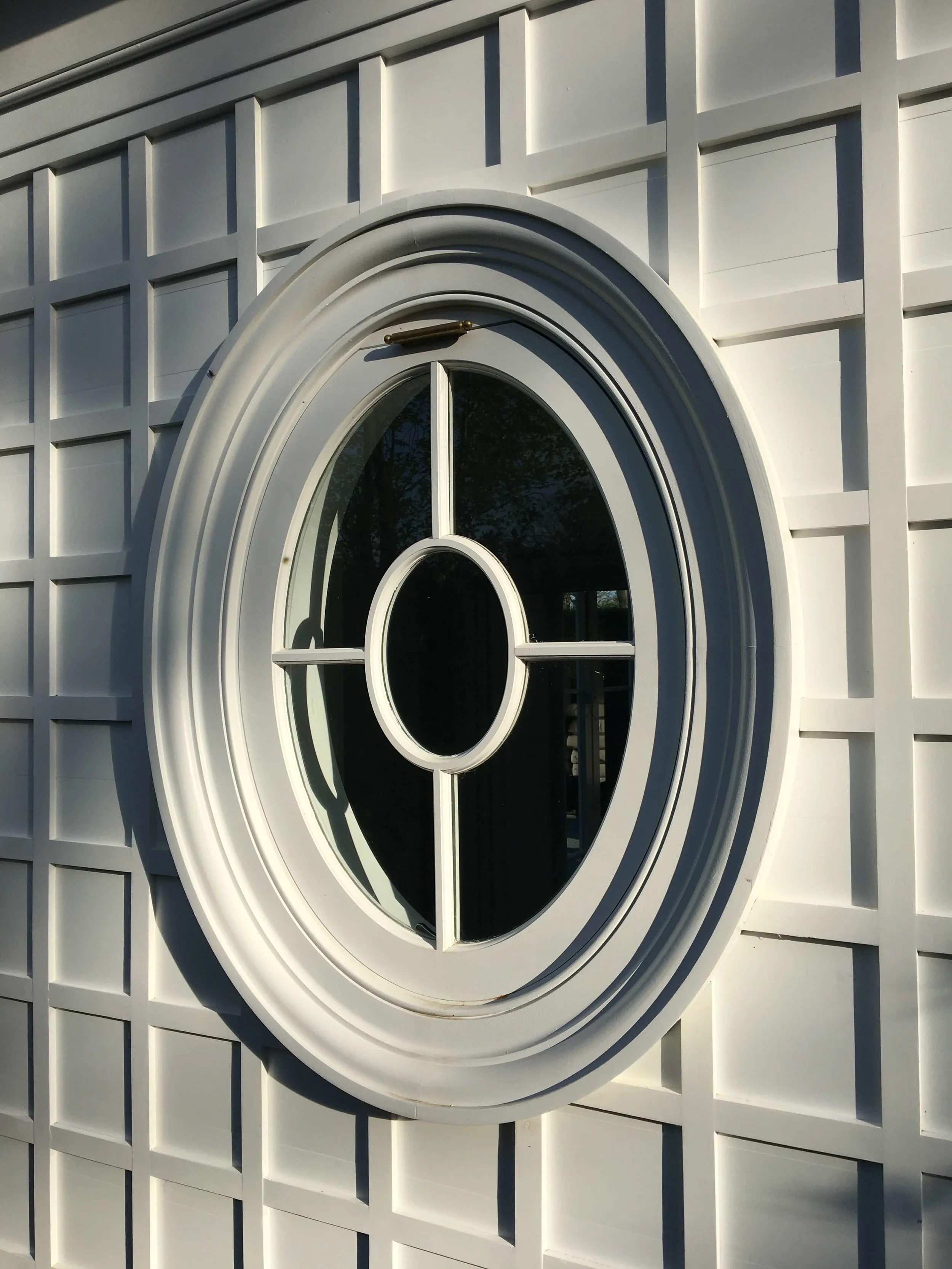 12 SOUTHAMPTON VILLAGE COMPOUND PH WINDOW.jpg