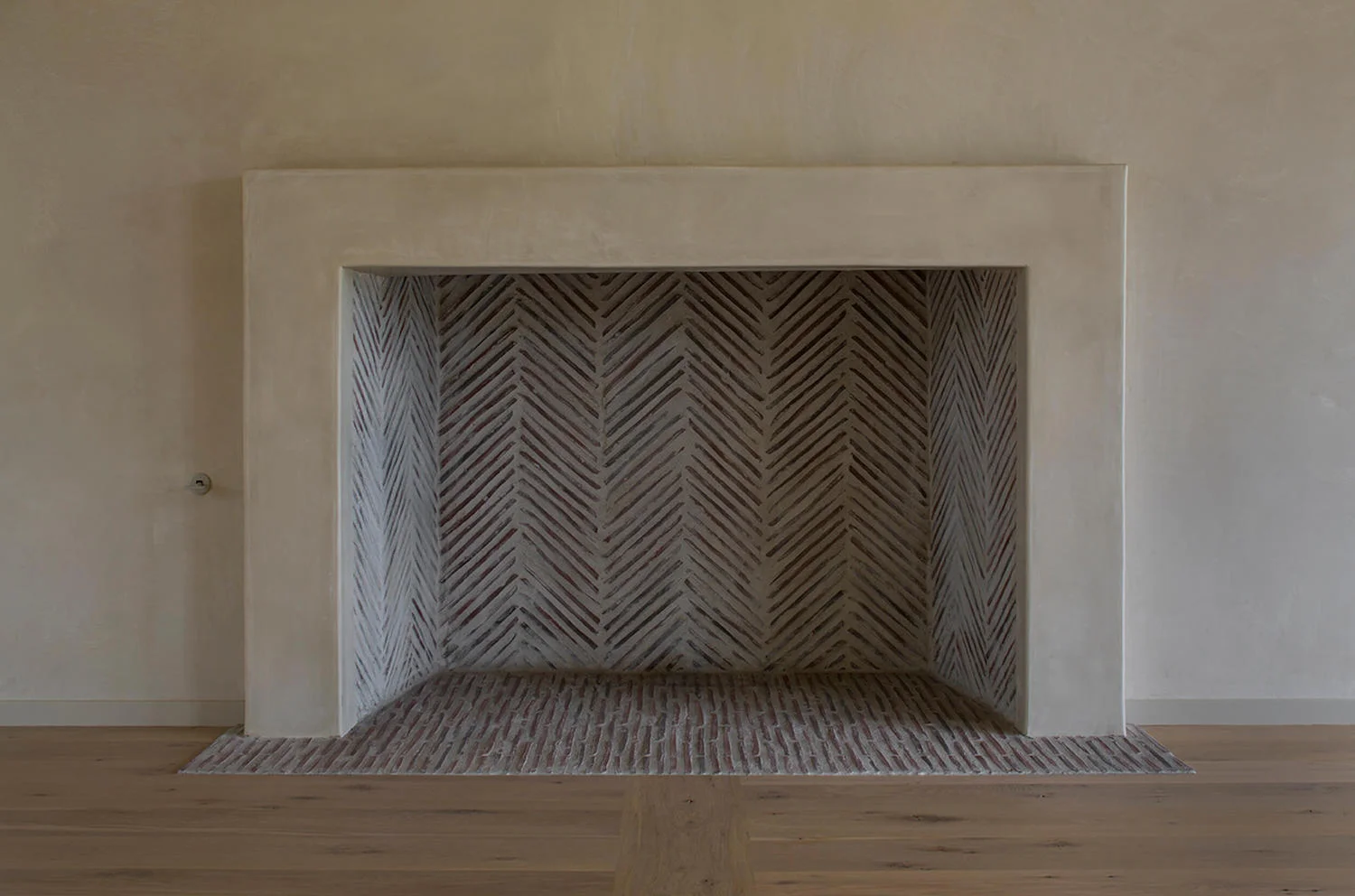 10 MONTECITO RANCH LR FP WEBSITE 2018.jpg