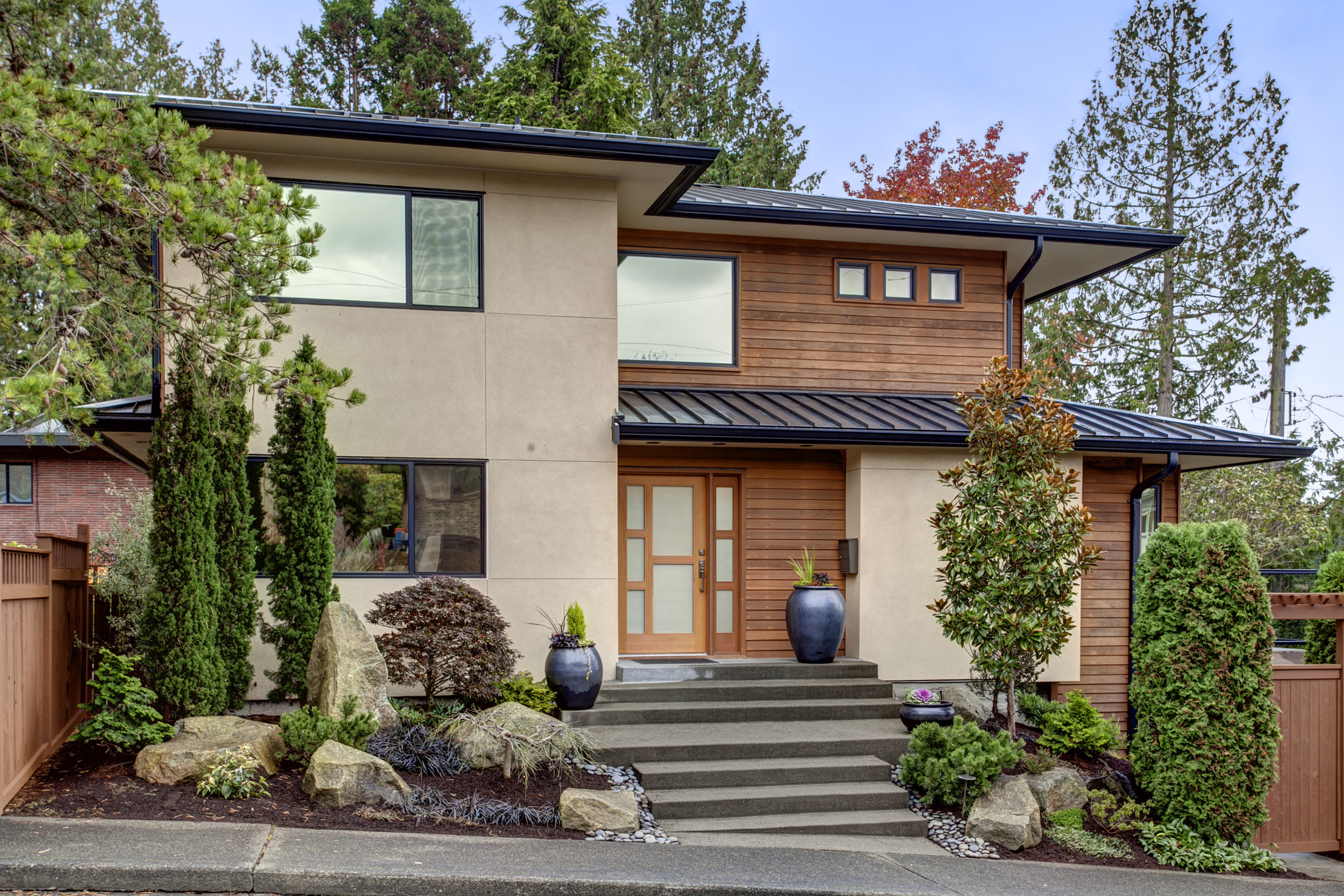 Exterior03.jpg