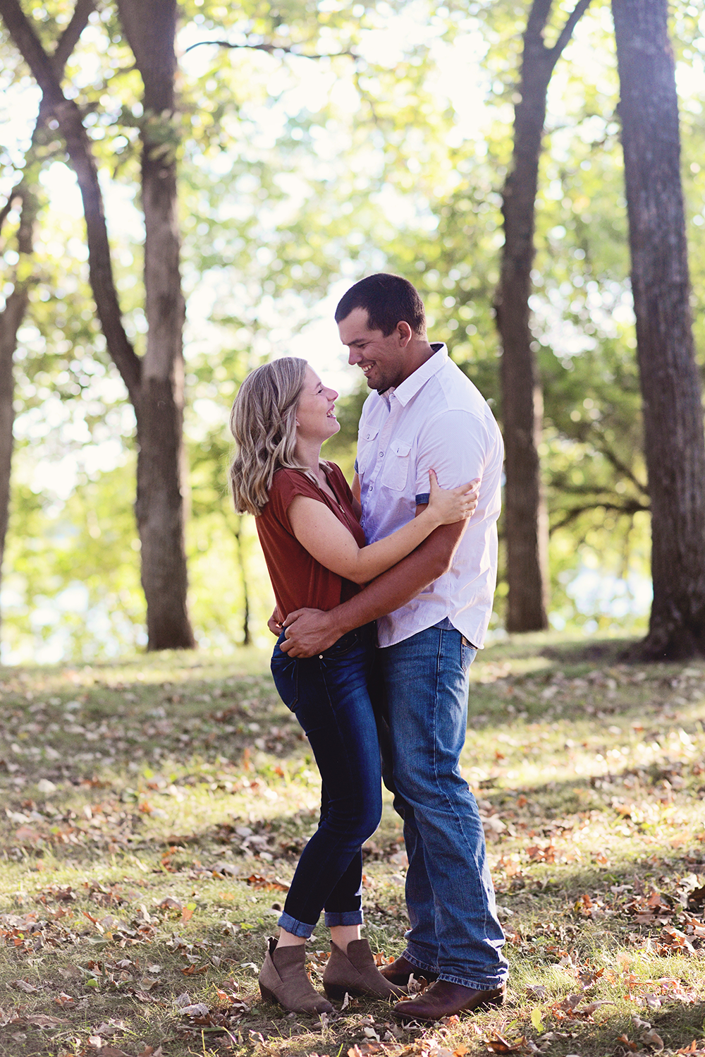 beautiful engagement photographer in minnesota