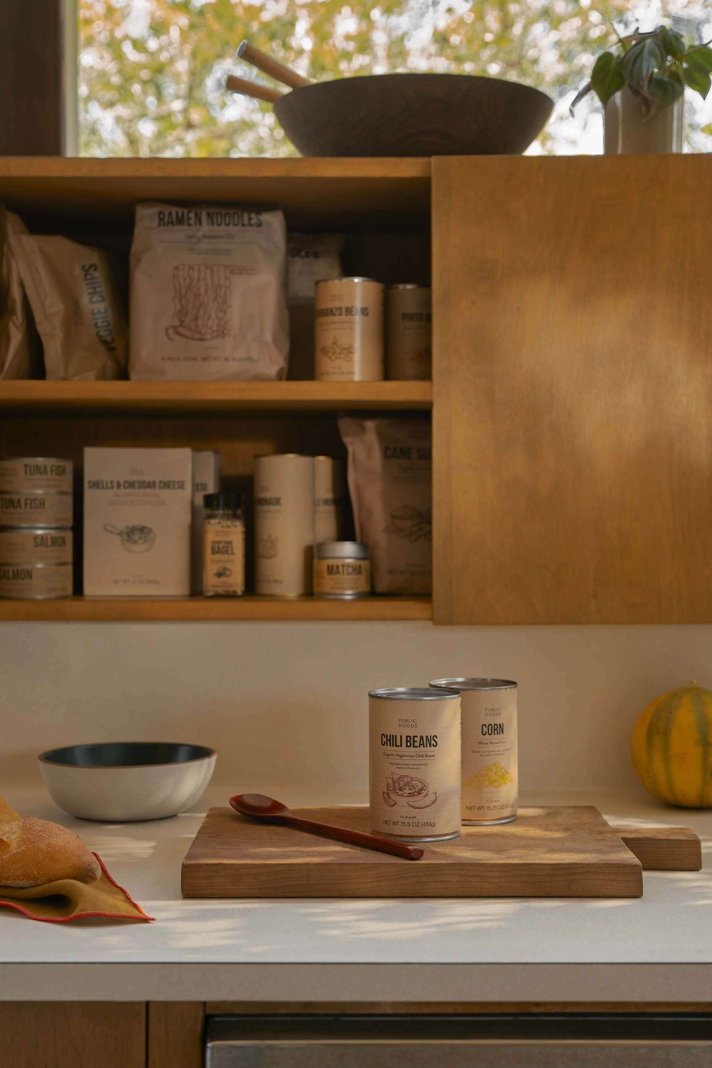 Shot2_Pantry_Cupboard_0085_Retouching.jpg