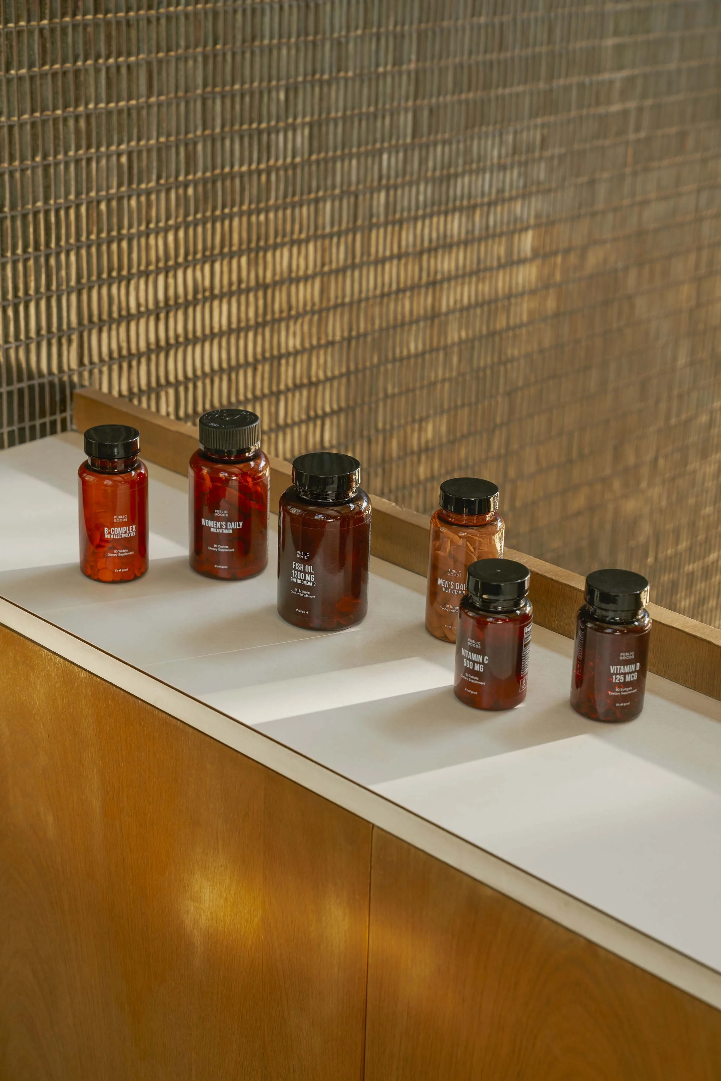 Shot9_Supplements_0307_Retouching.jpg