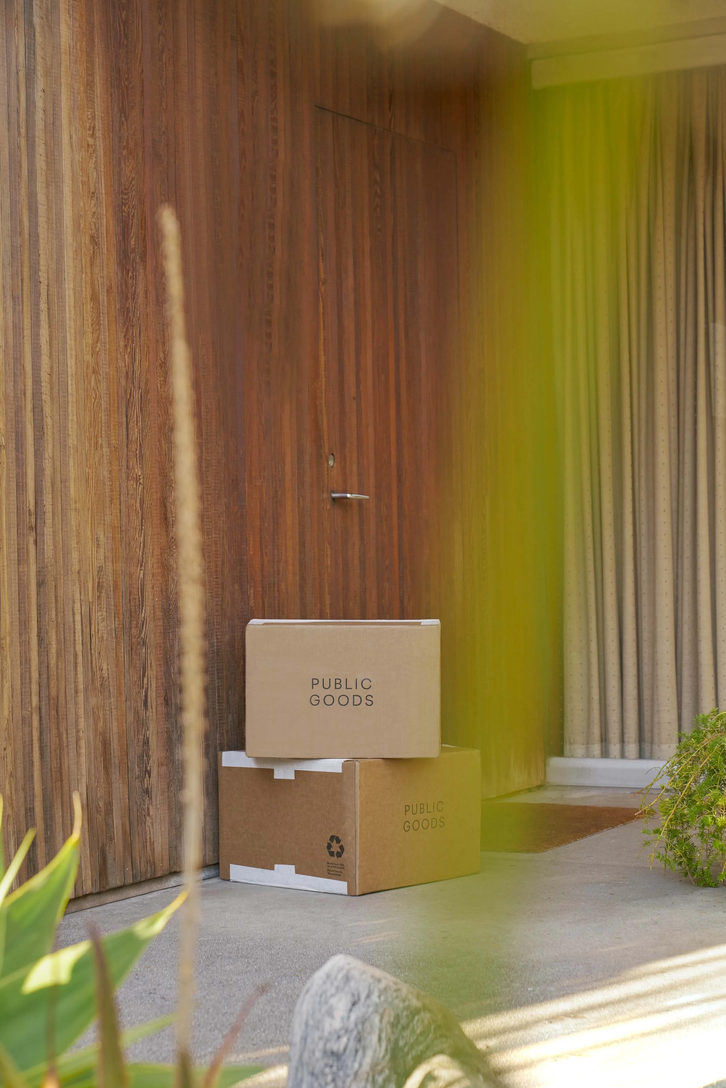 Shot17_ShippingBox_Materials_0484_Retouching.jpg