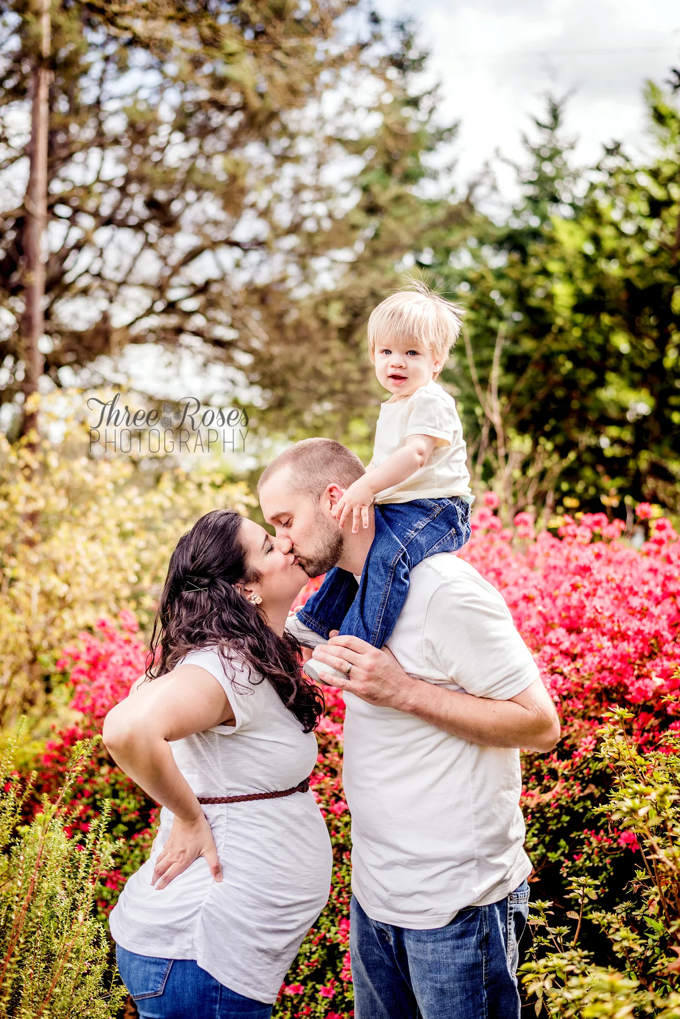 Jordan | Maternity + Family | Salem Oregon Photographer
