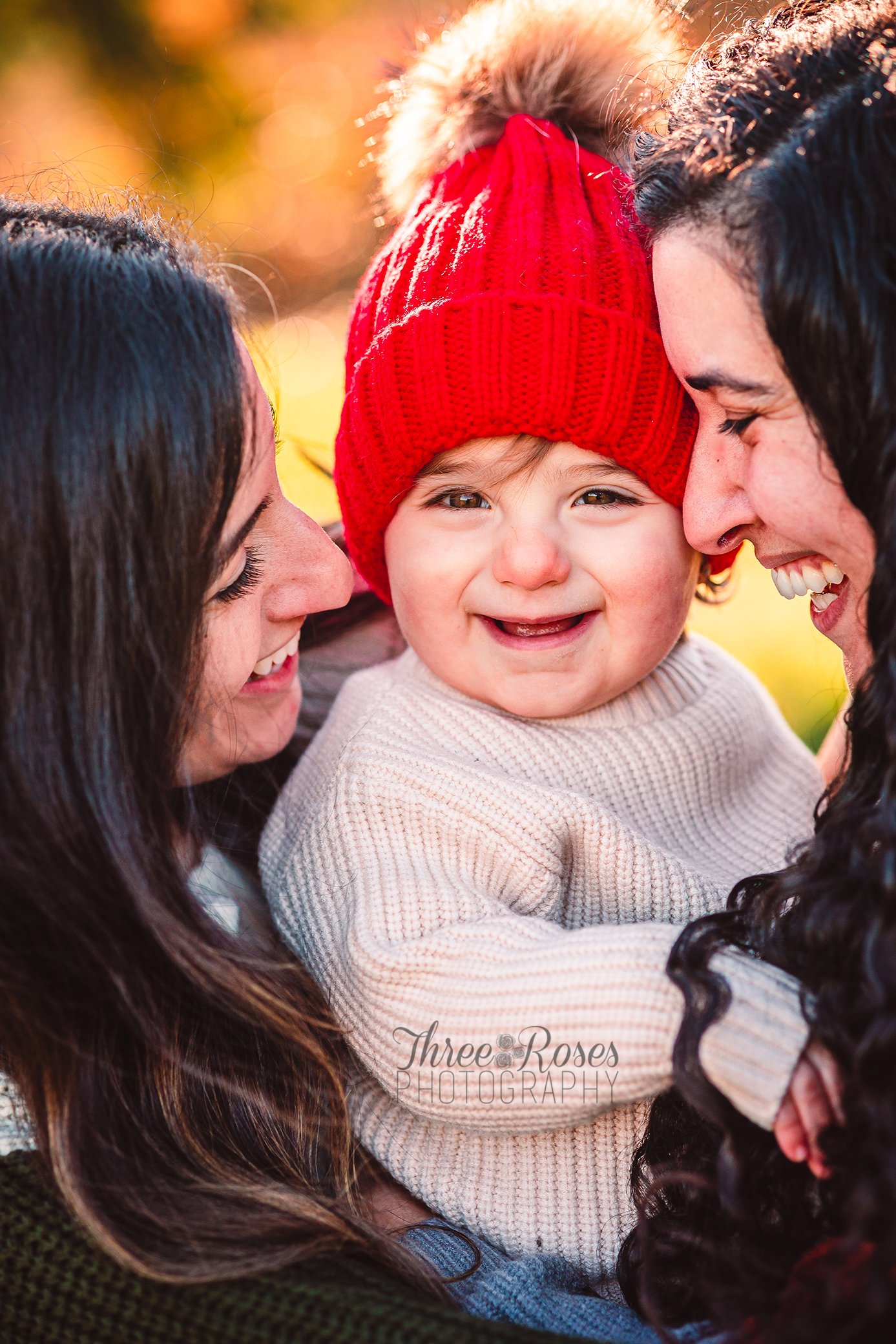  two sisters and one daughter have photos taken at christmas tree farm   dallas oregon  family photographer 