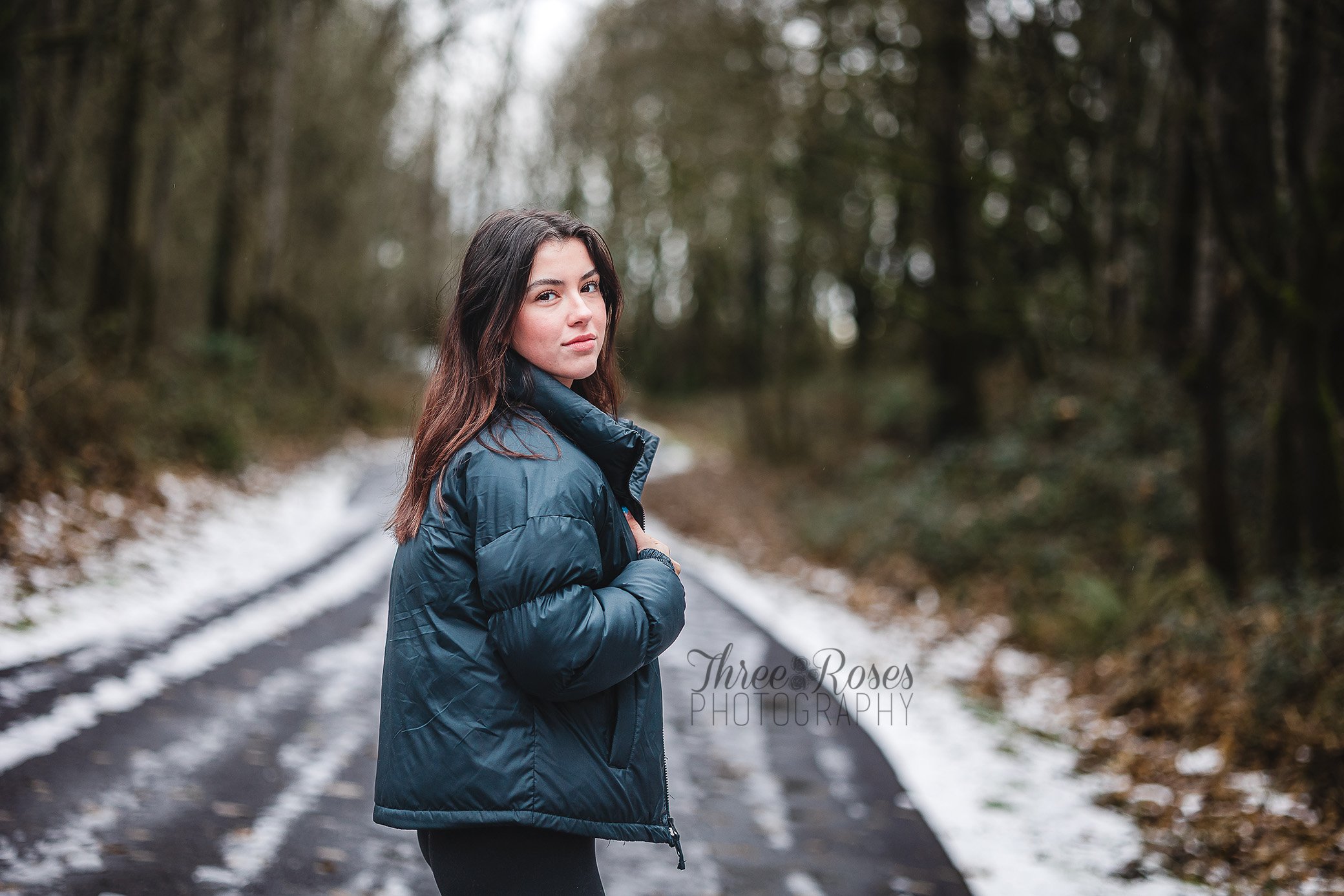  salem oregon senior photographer winter snow  