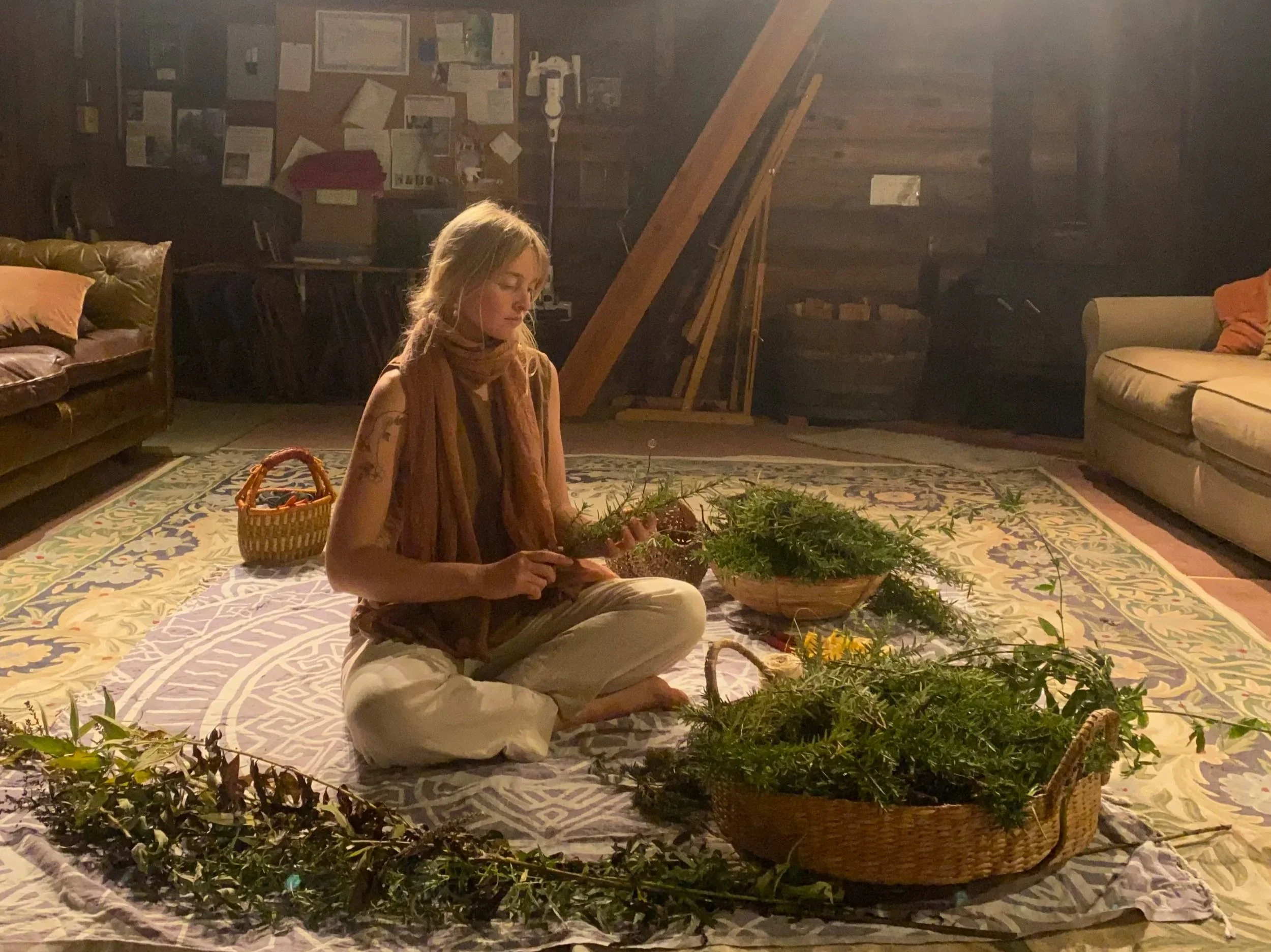 WORKSHOP - “Embracing the Darkness of the Womb Through Herbs”