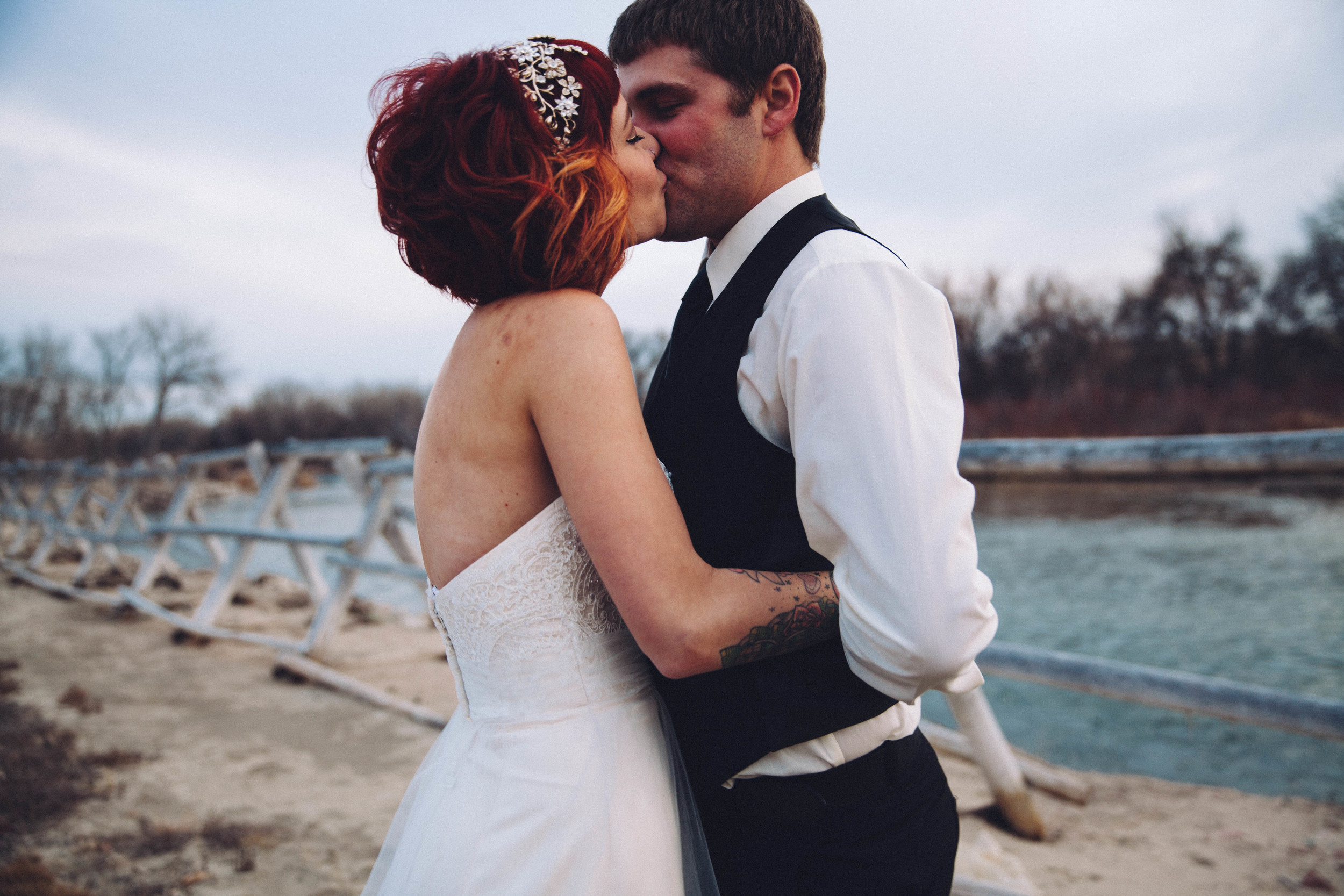 em-trav-color-80.jpg