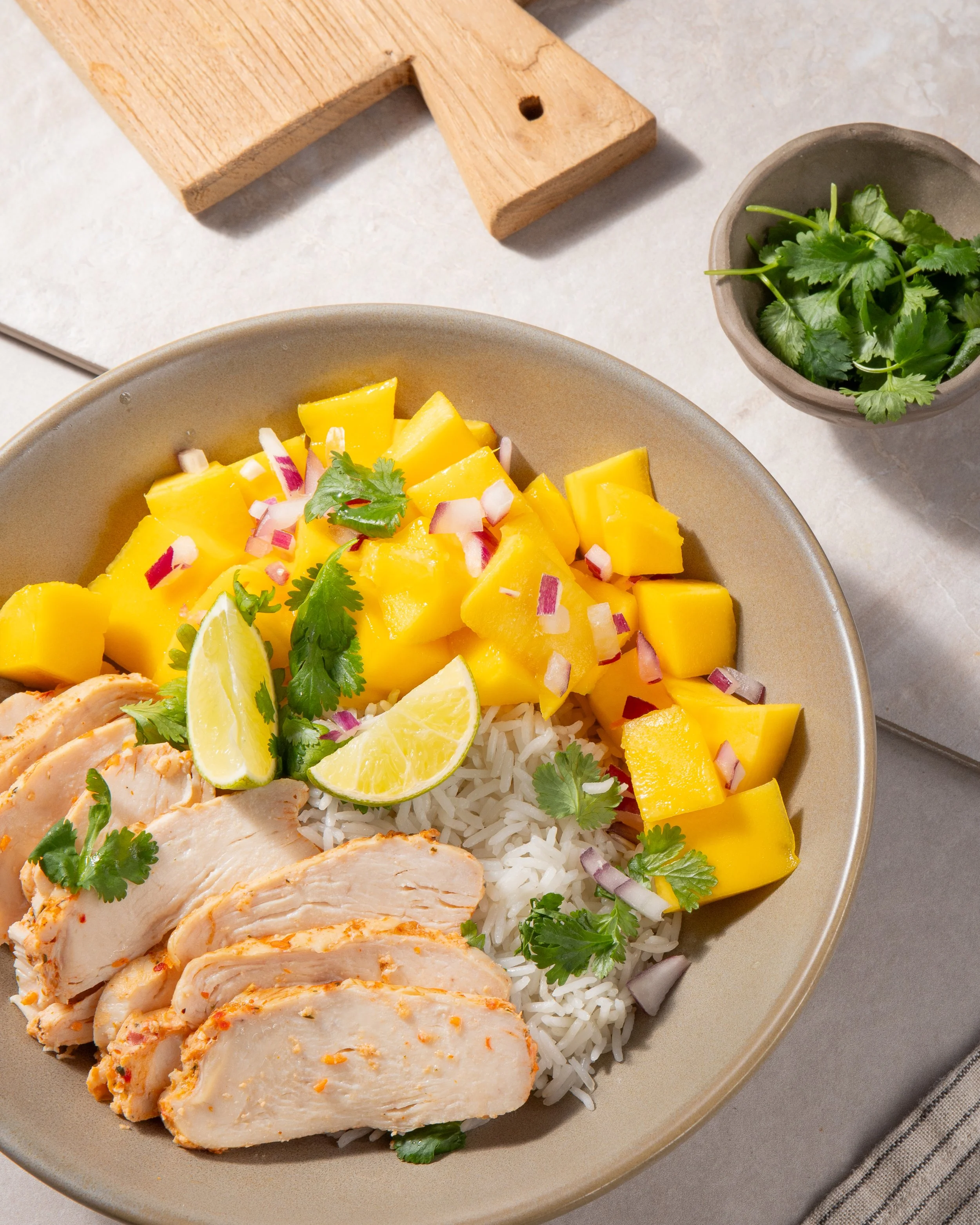 Mango chicken bowl_4x5.jpg