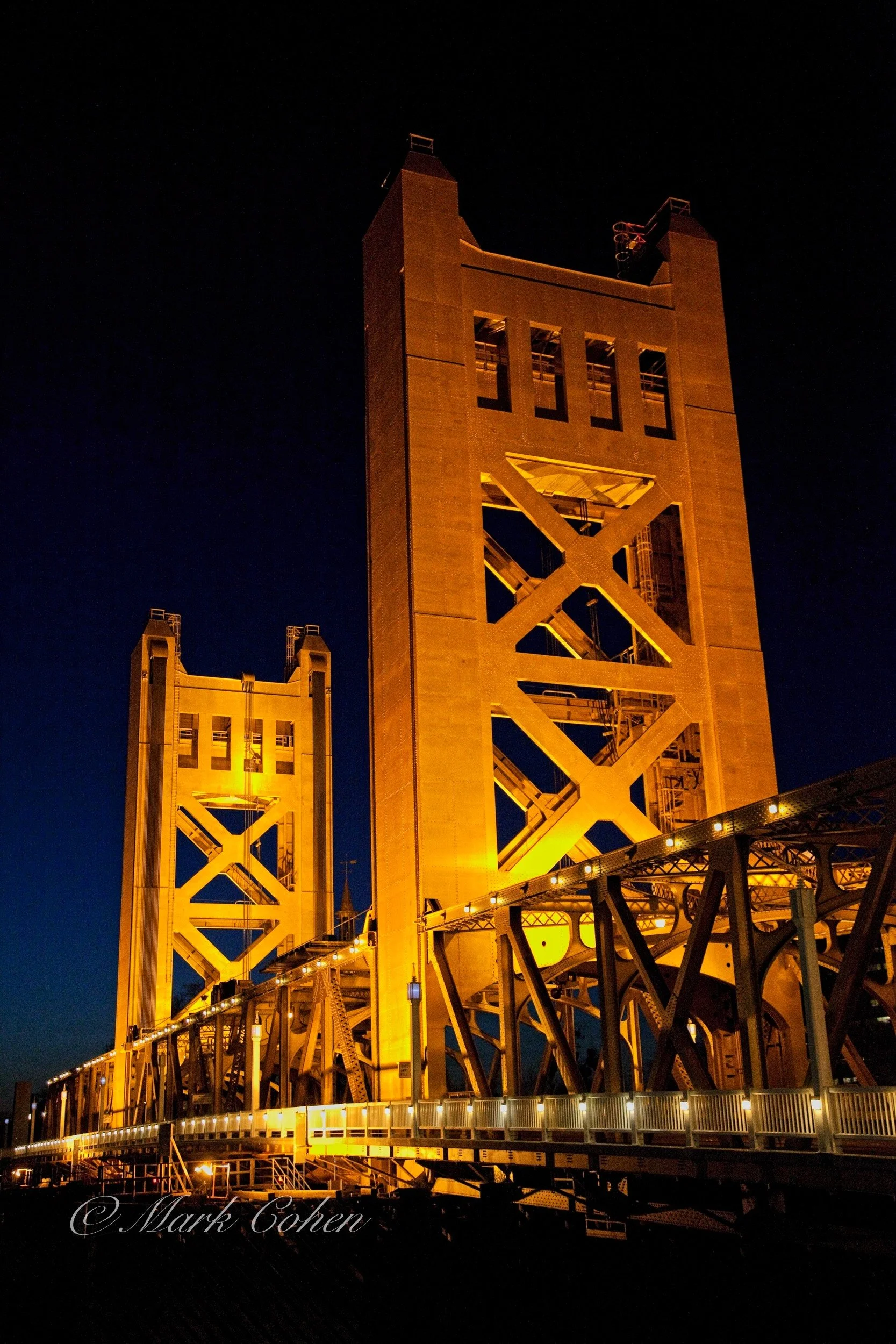 Tower Bridge no.6.jpg