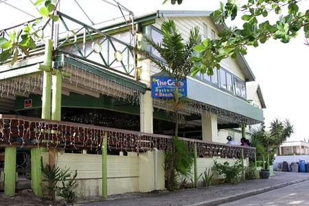 BarbadosBeachBar_001.jpg