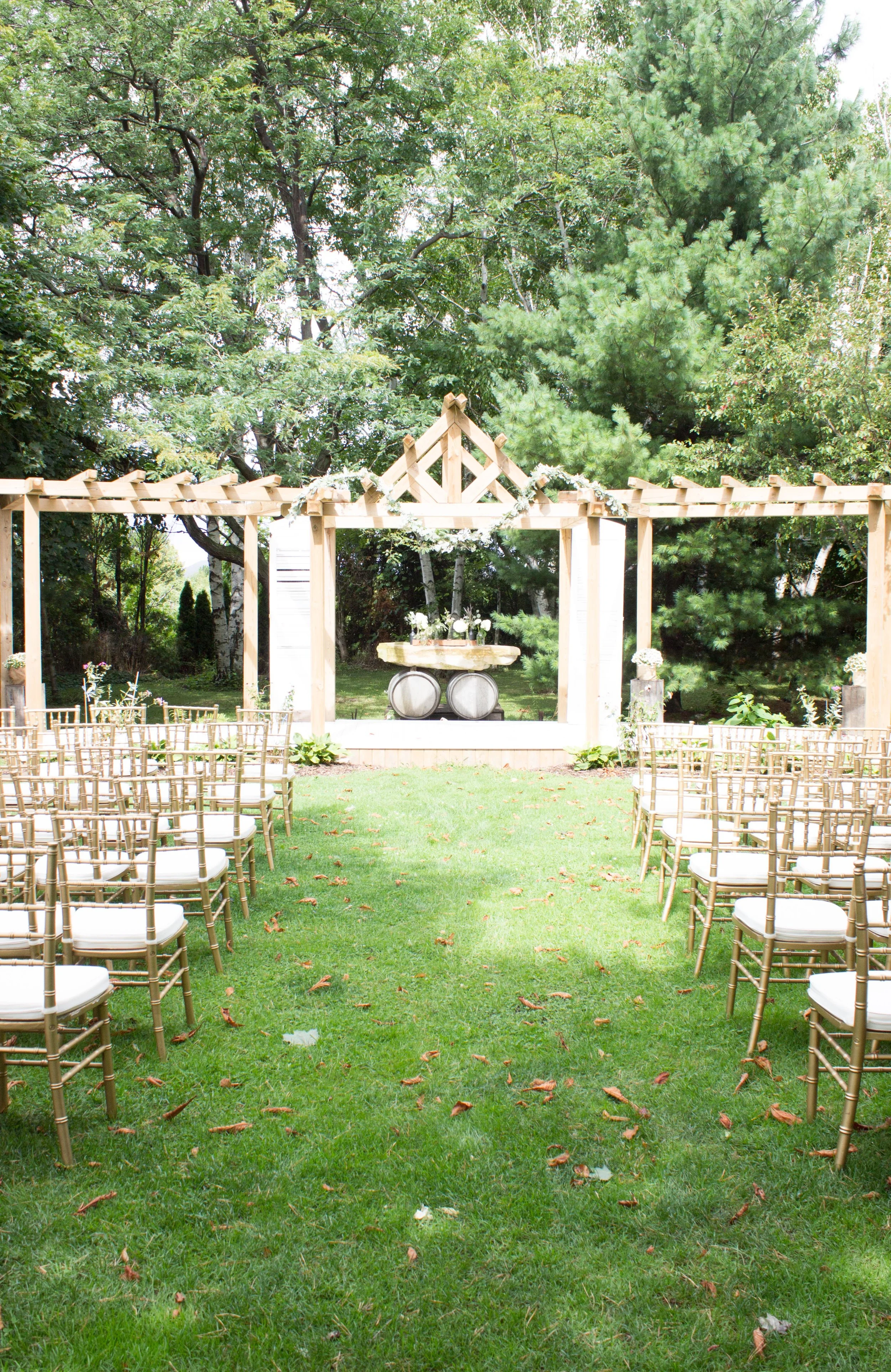 The gorgeous outdoor ceremony garden. 