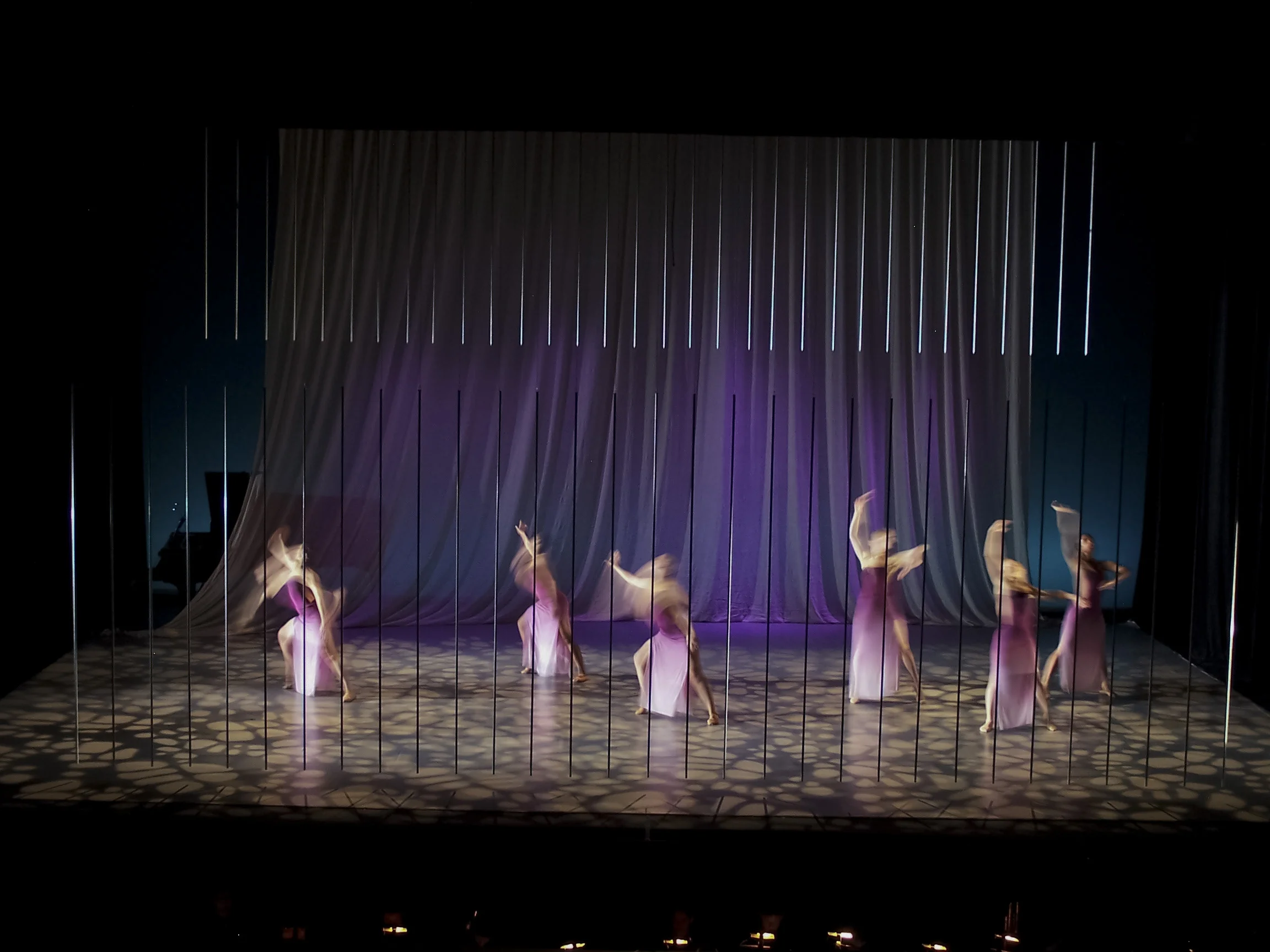 andybroomell-scenic-design-dance-mz-3.jpg