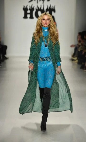 OUR FAVOURITE LOOK OF THE BETSEY JOHNSON FALL 2014 COLLECTION PHOTO FROM http://www.mbfashionweek.com/photos_and_videos