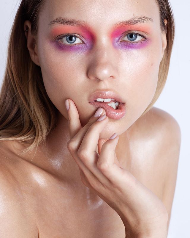 FLASH COLOR now on OPALUS 
See the entire story now - Link in BIO!

Photographer @deborabarnabaphotography 
Makeup Artist @elenabettanello 
Model - Nicole @thefabbrica 
Get the look!
Skin: Embryolisse lait cr&egrave;me concentr&eacute;, @makeupforeve