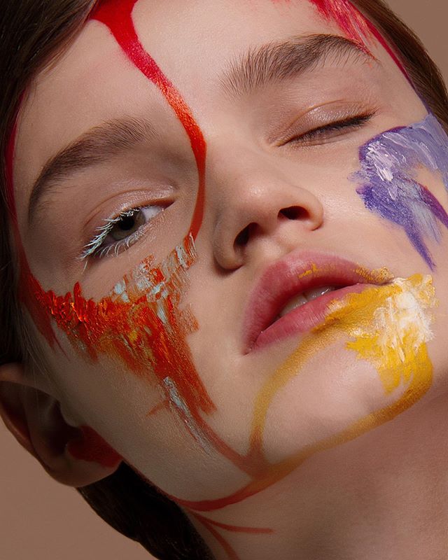 EUPHORIA TO HATRED
A new story on OPALUSmagazine.com now!  Link in bio! 
Photography by @photographer.ann 
Makeup Artist @zhannamua 
Model @yakovlevasonyaa 
#beautymakeup #beautymagazine #beautyphotography #macrobeauty #euphoria #artisticexpression #