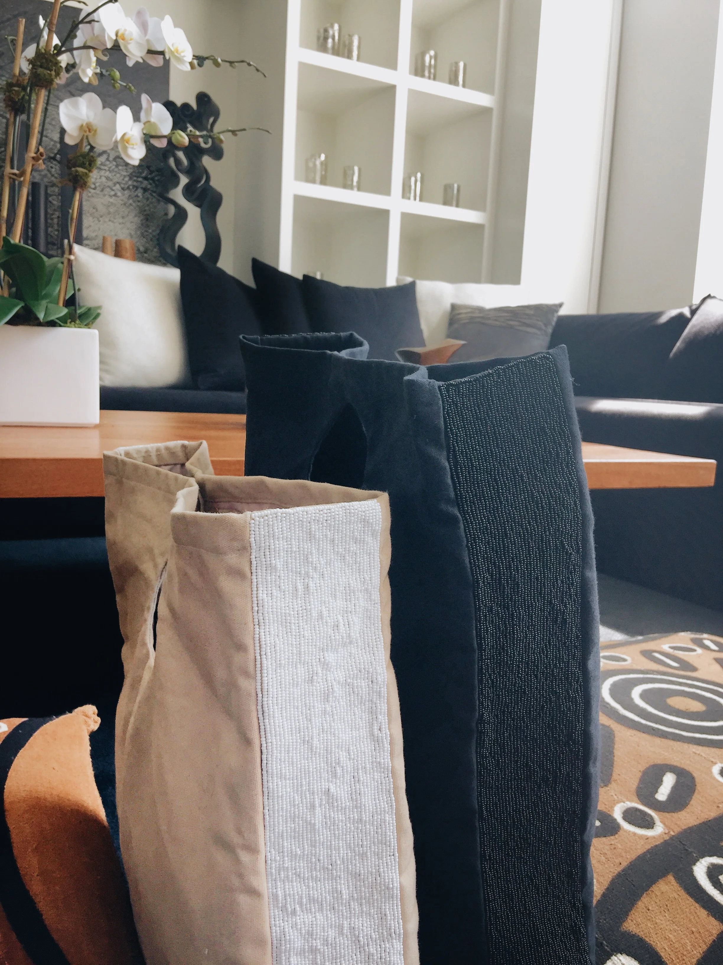 needle-and-thraed-pwani-tote.JPG